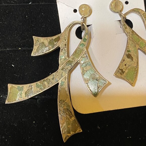 2.5" x 1.75" Vintage Mexican Taxco Sterling Silver & Crushed Stone Earrings - Picture 3 of 16